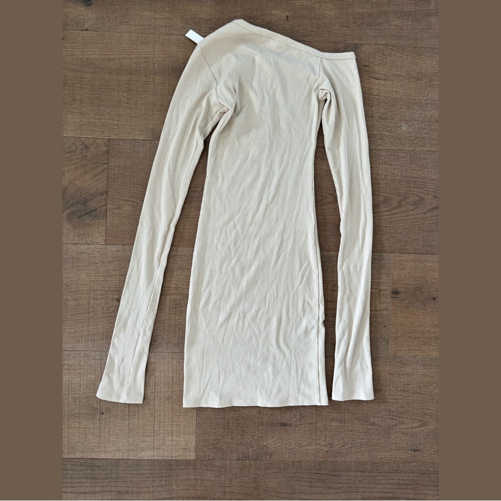 the line by k rori new nwt beige button down ribbed dress off shoulder - Picture 3 of 7